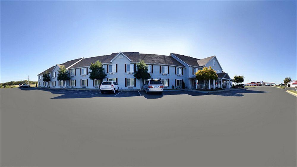 Super 8 By Wyndham Lake Of The Ozarks Eldon Экстерьер фото